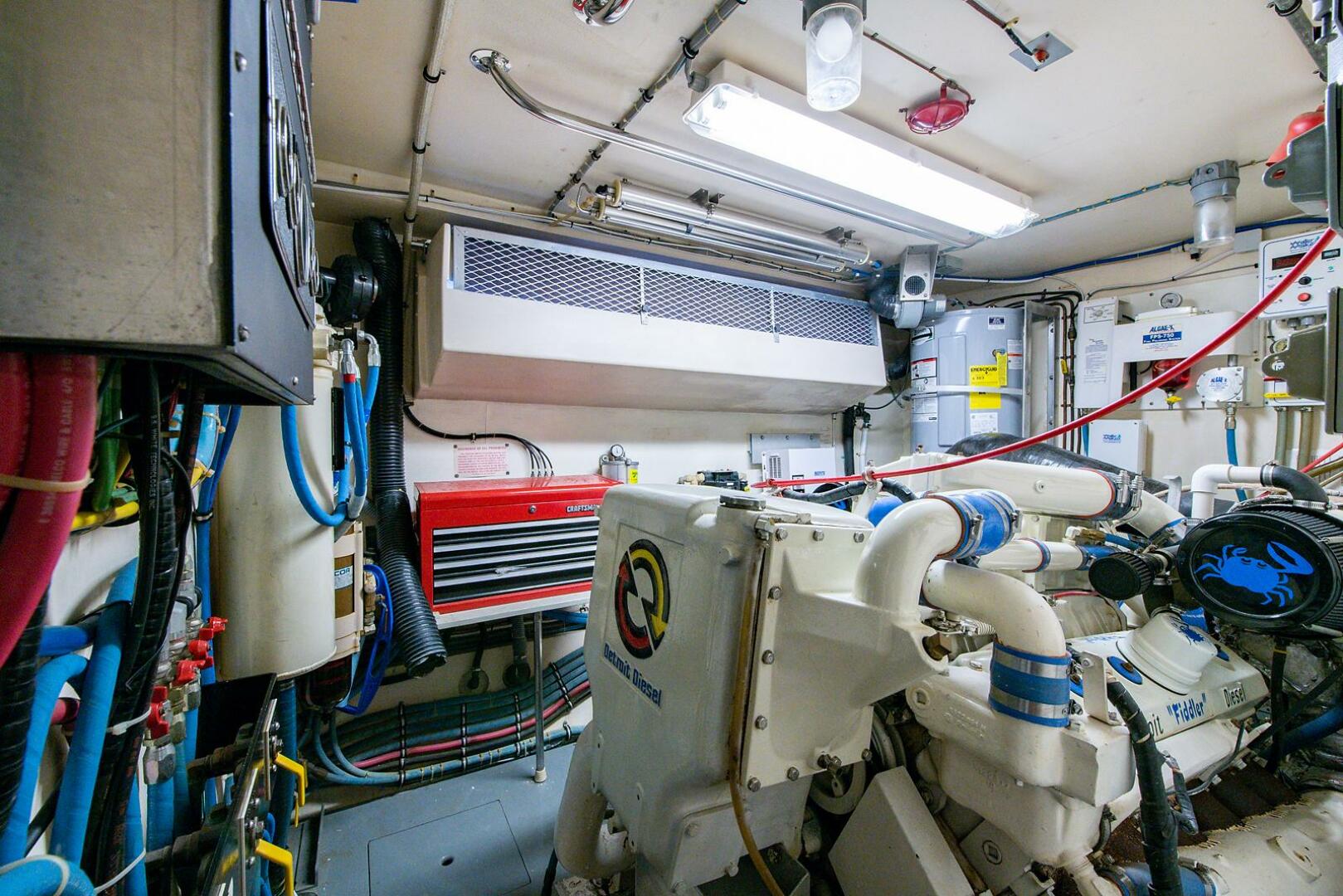 Slide: The Image of Hatteras Cockpit Motor Yacht 1986 - 4467355