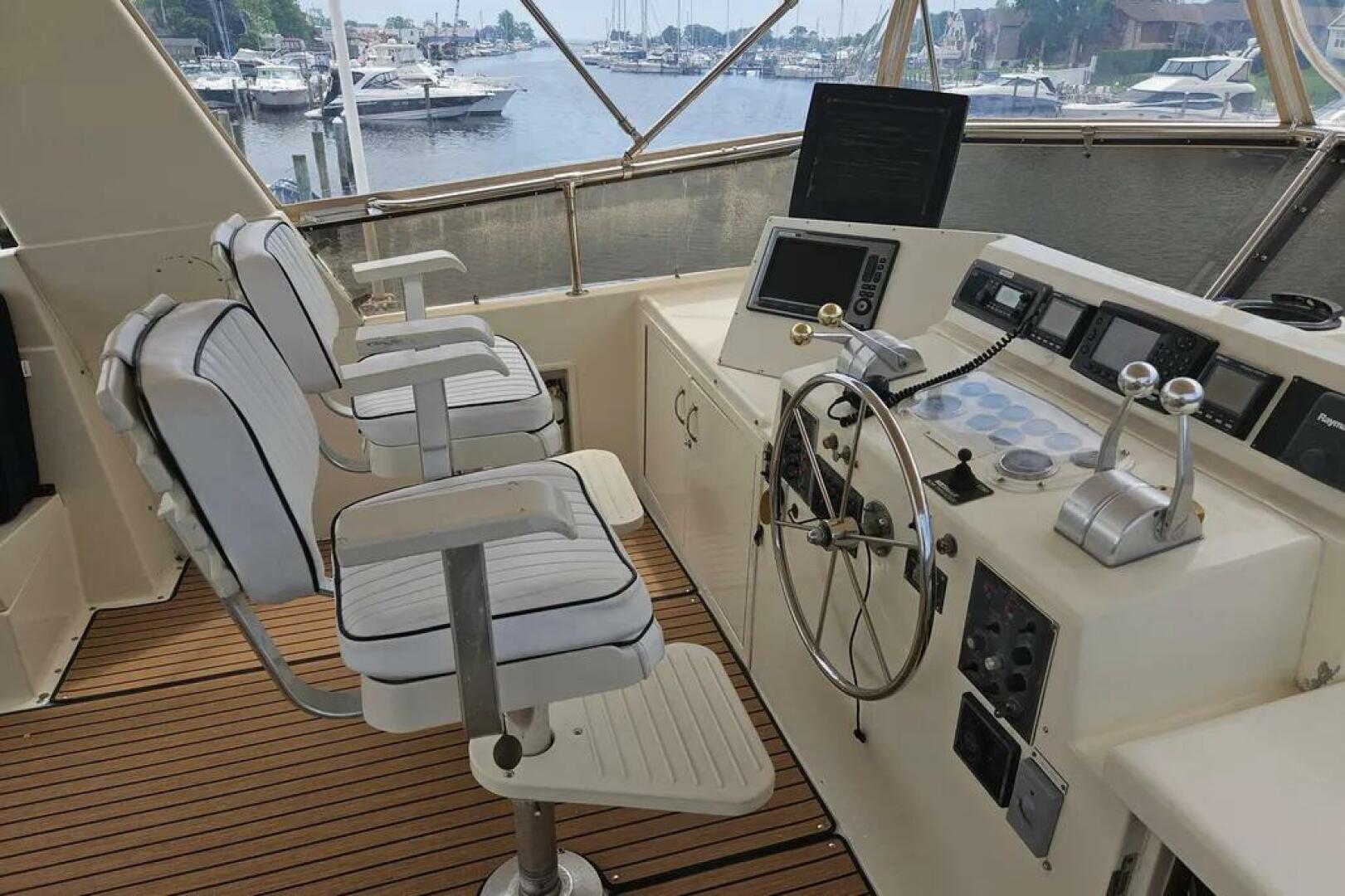 Slide: The Image of Hatteras Cockpit Motor Yacht 1987 - 4549228