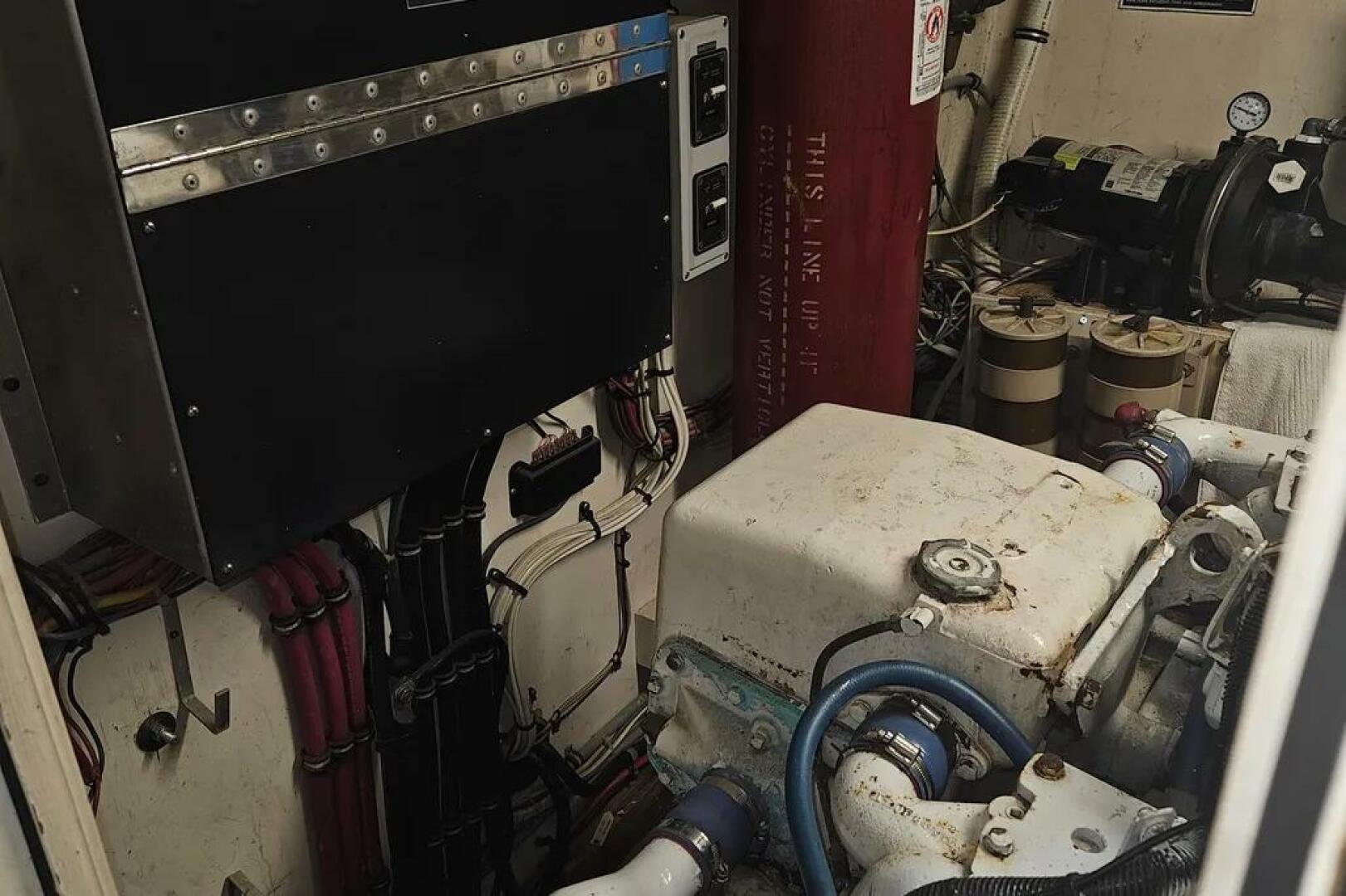 Slide: The Image of Hatteras Cockpit Motor Yacht 1987 - 4549133