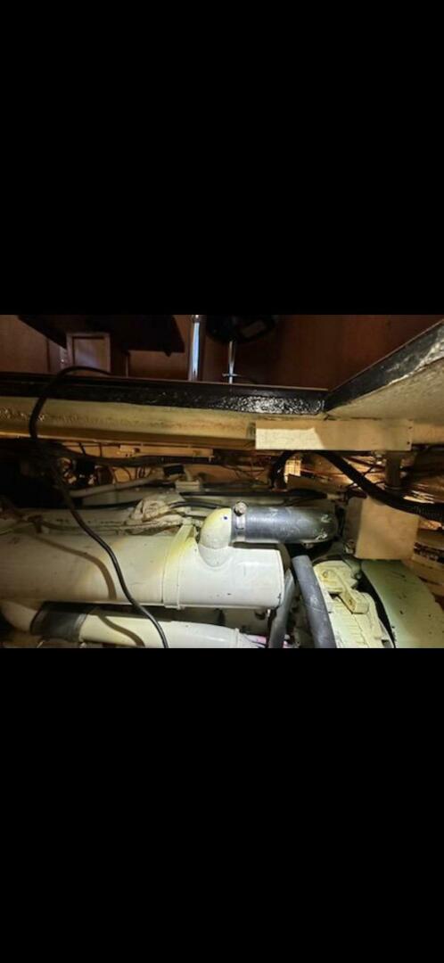 Slide: The Image of Hatteras Convertible 1995 - 30