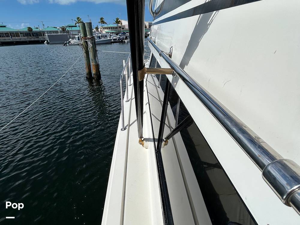 Slide: The Image of Hatteras Convertible 42 1990 - 15685808