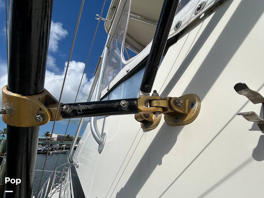 Slide: The Image of Hatteras Convertible 42 1990 - 15685809