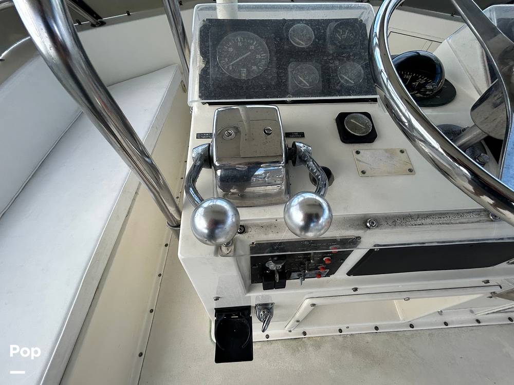 Slide: The Image of Hatteras Convertible 42 1990 - 15685888