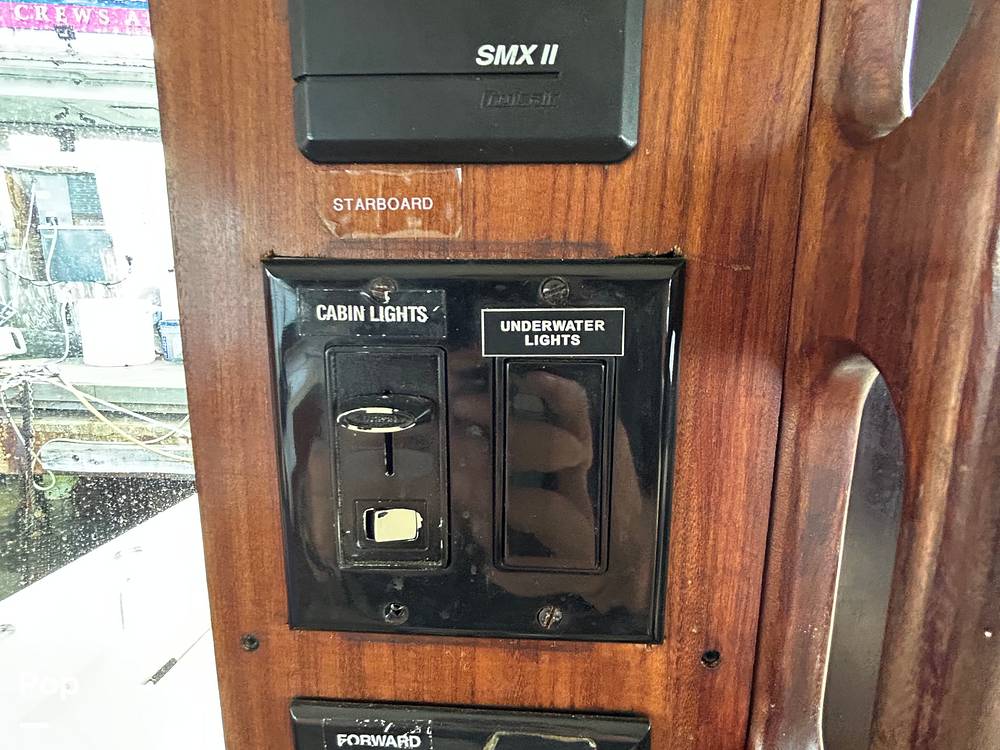 Slide: The Image of Hatteras Convertible 42 1990 - 15685903