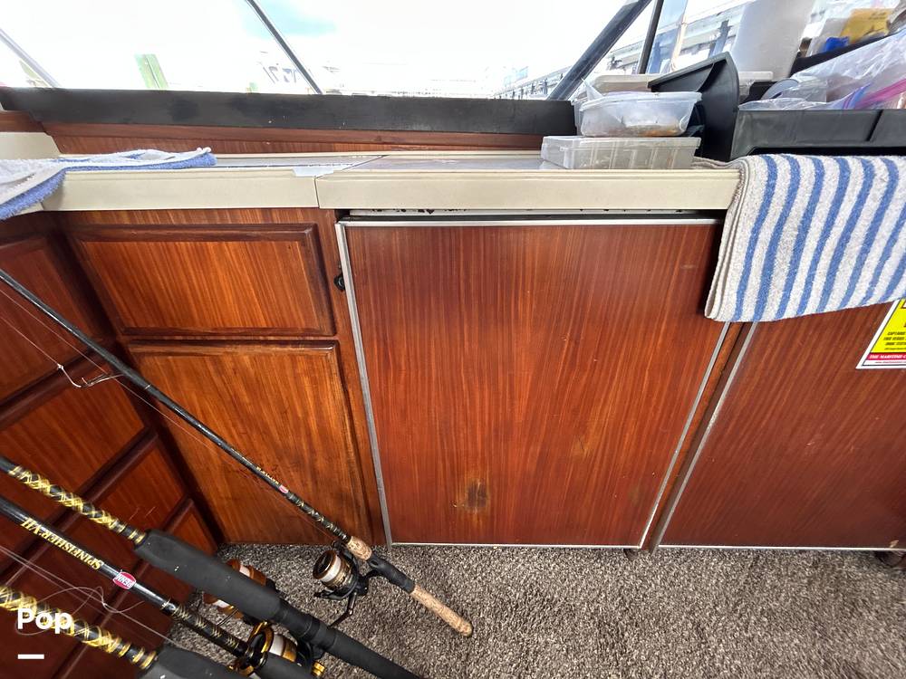 Slide: The Image of Hatteras Convertible 42 1990 - 15685917