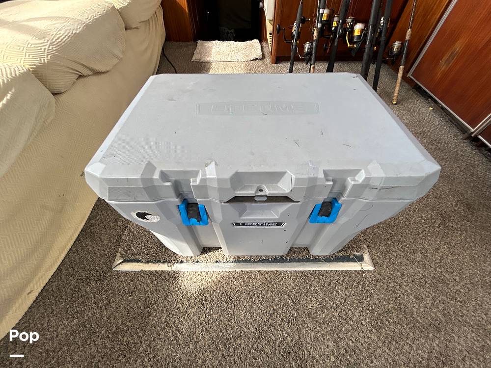 Slide: The Image of Hatteras Convertible 42 1990 - 15685923