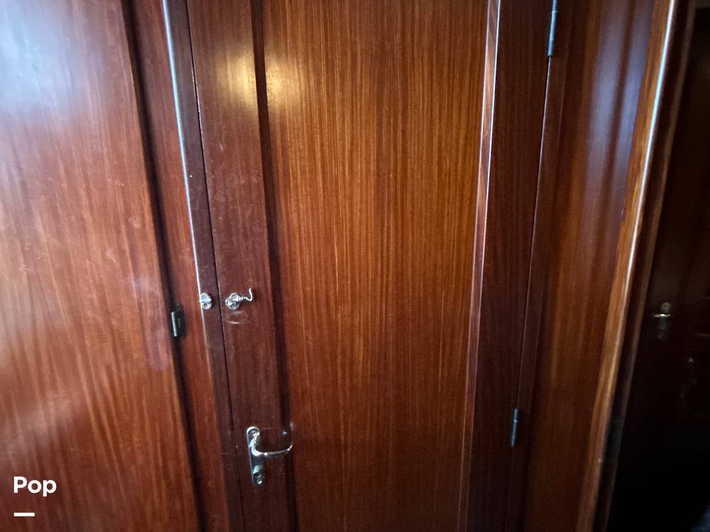 Slide: The Image of Hatteras Convertible 42 1990 - 15685945