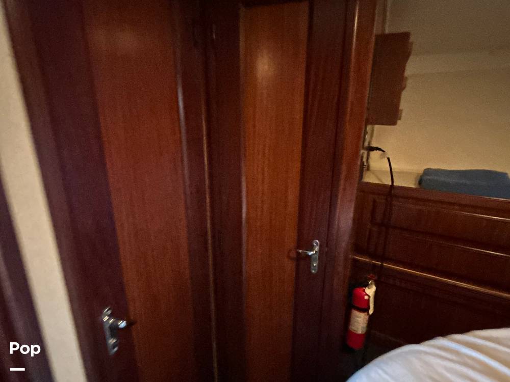 Slide: The Image of Hatteras Convertible 42 1990 - 15685958