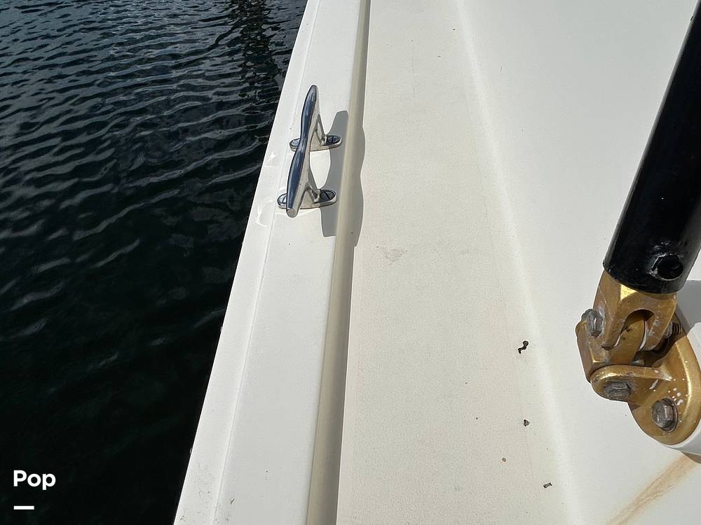 Slide: The Image of Hatteras Convertible 42 1990 - 15685804
