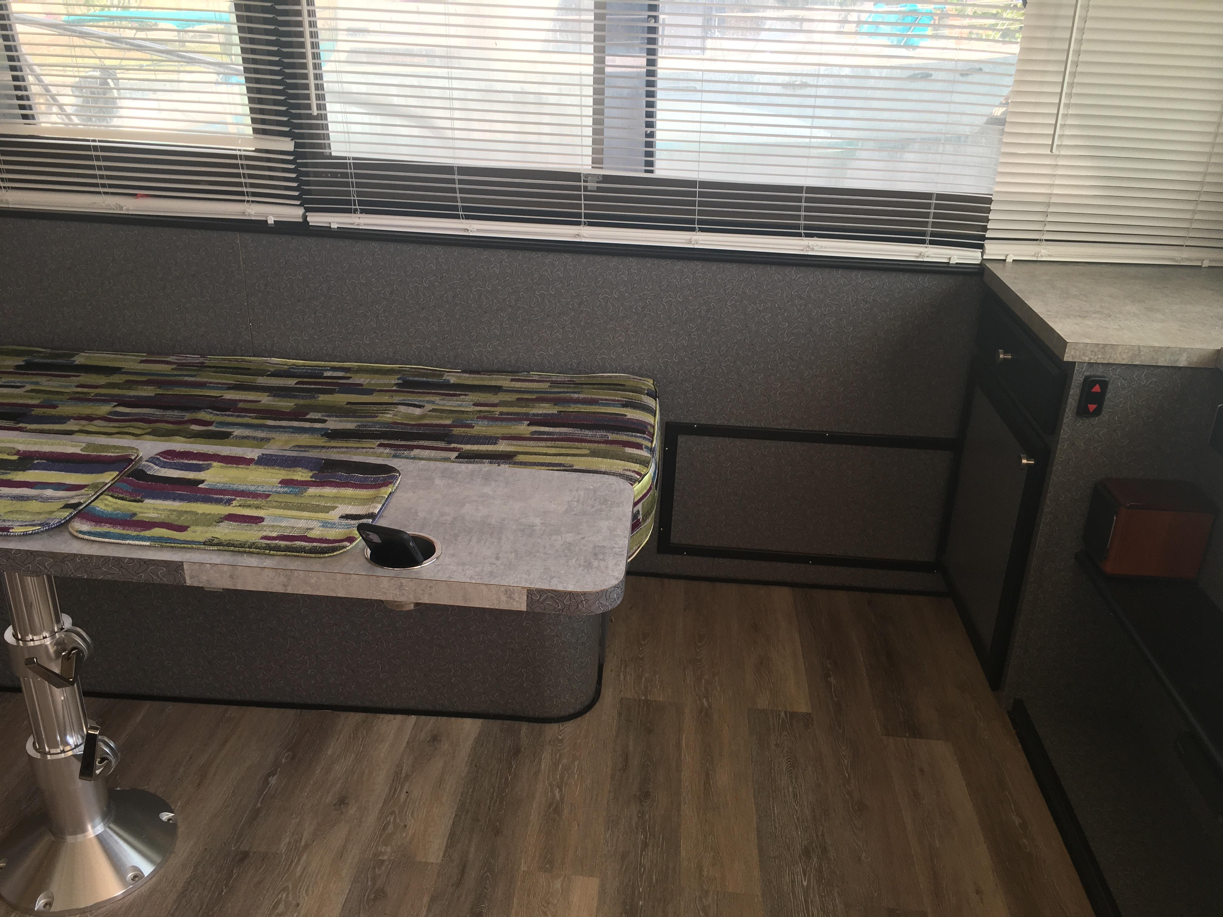 Slide: The Image of Hatteras Convertible Sportfish 1981 - 8