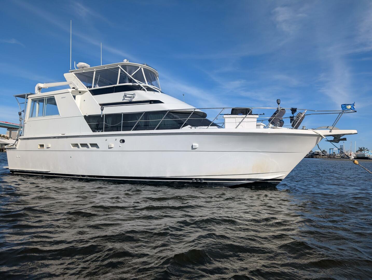 Slide: The Image of 48' Hatteras starboard profile - 5059812