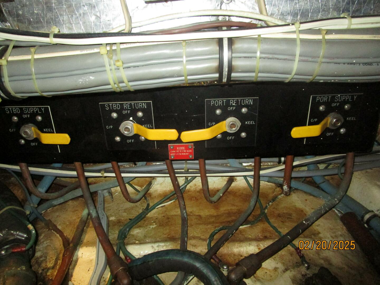 Slide: The Image of 48' Hattears fuel manifold - 5059758