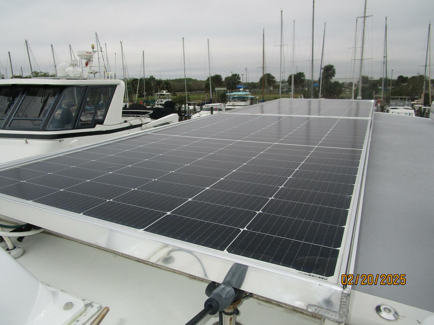 Slide: The Image of 48' Hatteras forward solar panels - 5059806