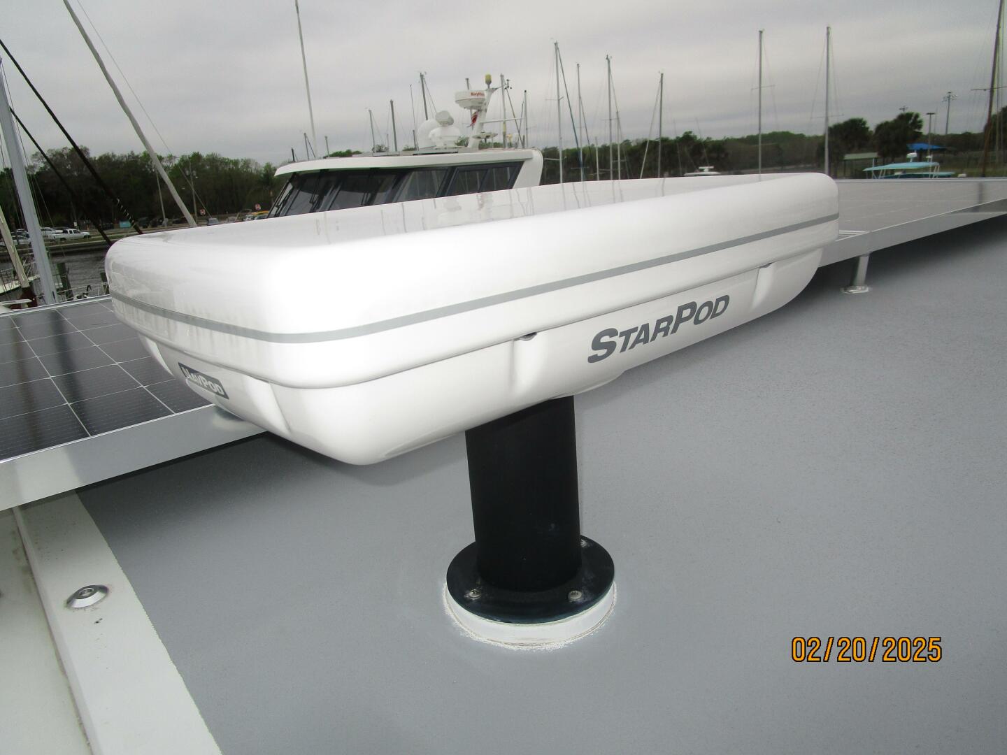 Slide: The Image of 48' Hatteras Starlink Starpod - 5059807