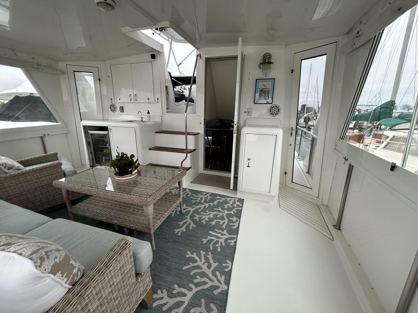 Slide: The Image of 48' Hatteras sundeck forward - 5059816