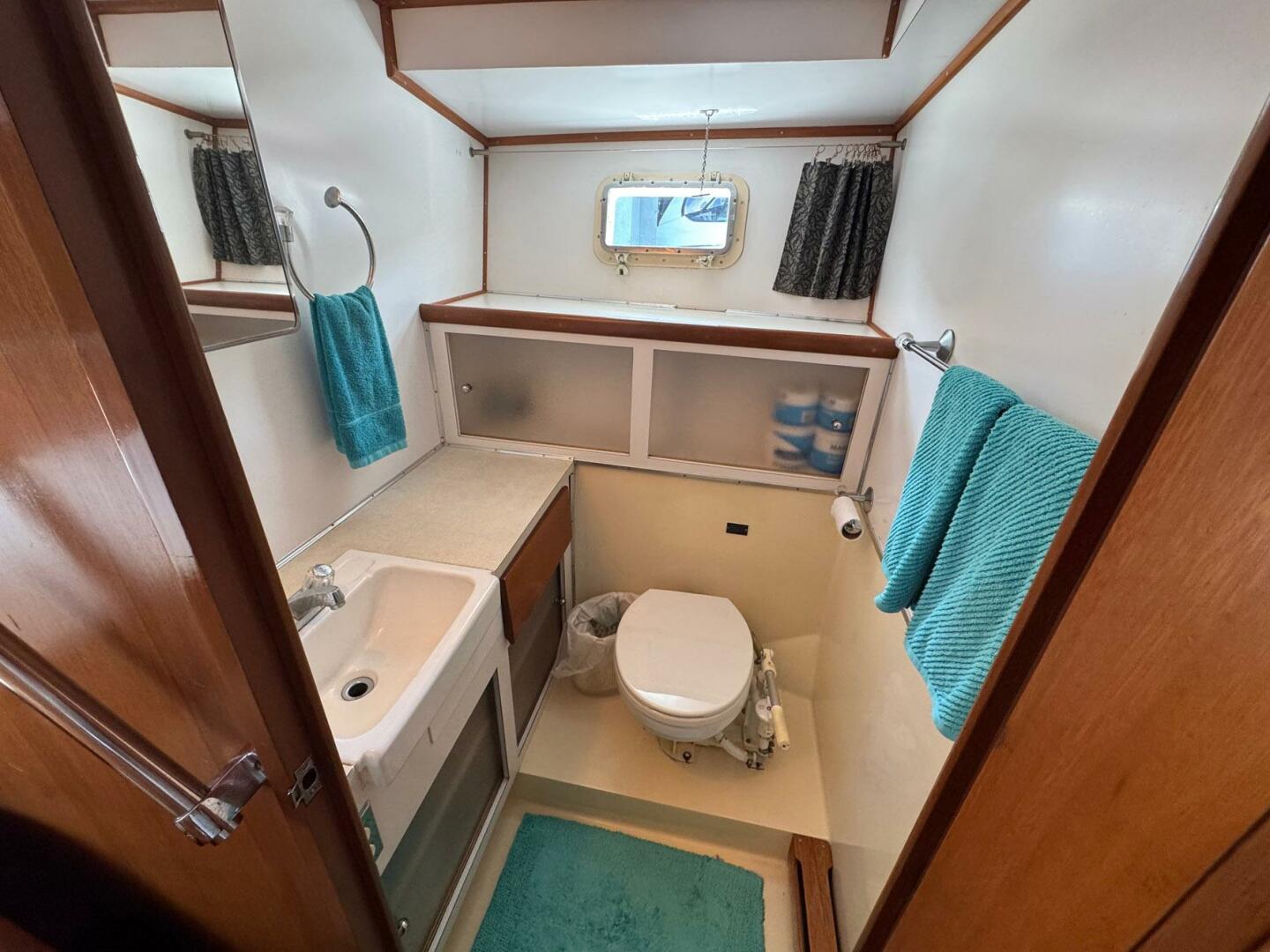 Slide: The Image of Hatteras Double Cabin 1968 - 5219736