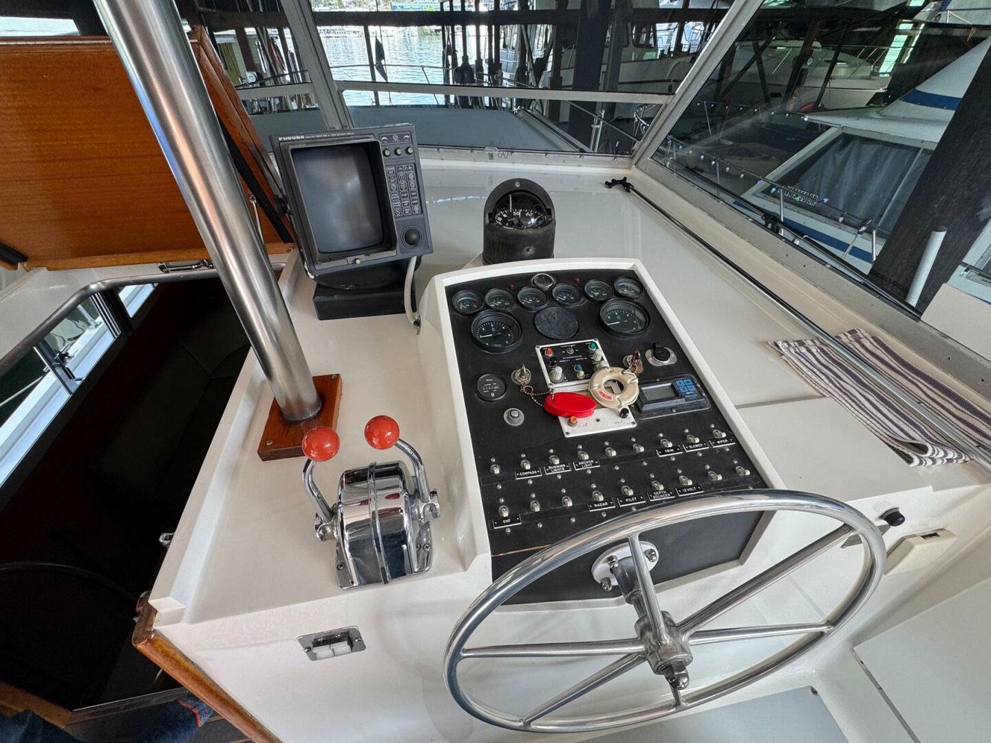 Slide: The Image of Hatteras Double Cabin 1968 - 5219742