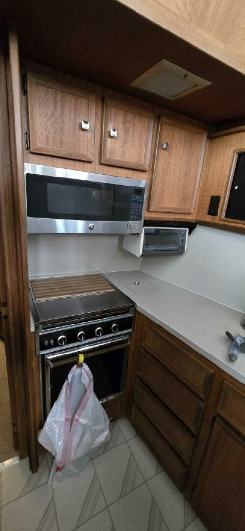 Slide: The Image of Hatteras Double Cabin 1978 - 5165082