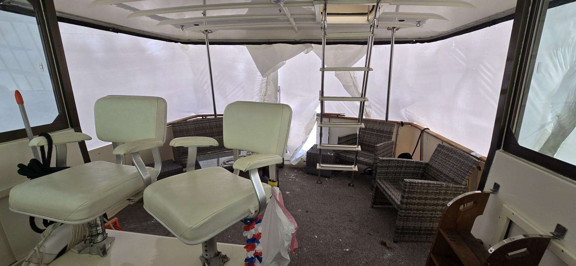 Slide: The Image of Hatteras Double Cabin 1978 - 5165107