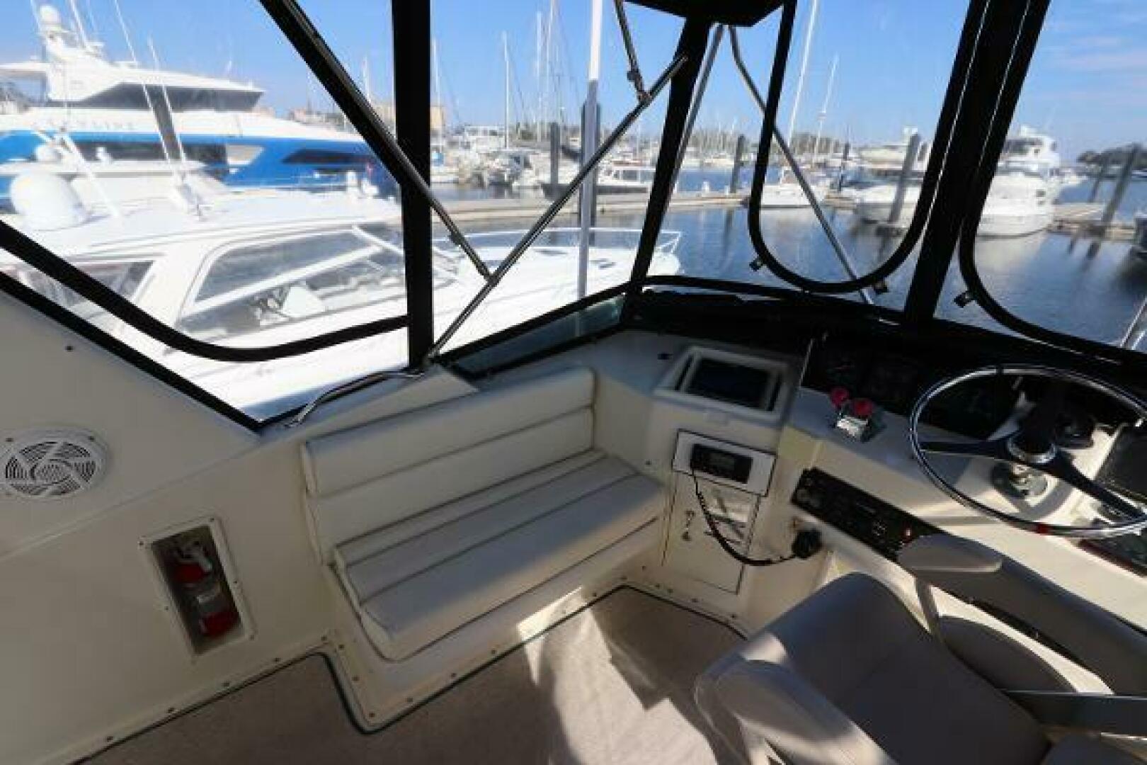 Slide: The Image of Hatteras Double Cabin 1990 - 5008157