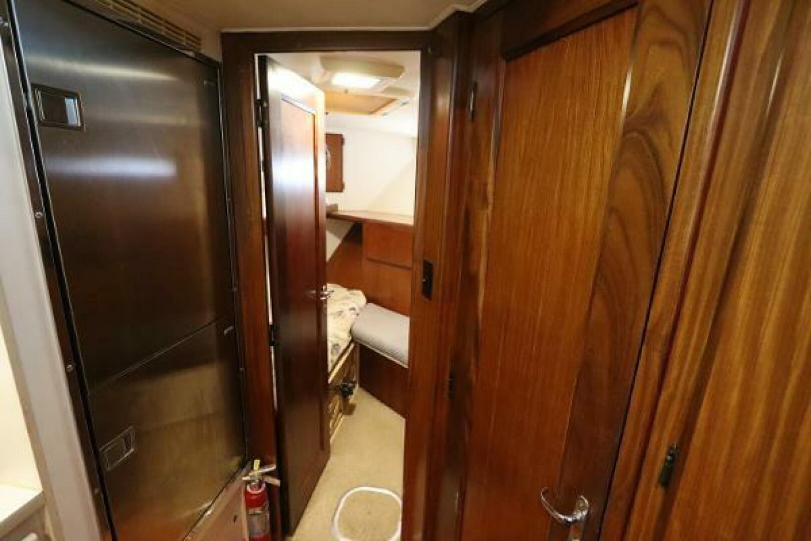 Slide: The Image of Hatteras Double Cabin 1990 - 5008183