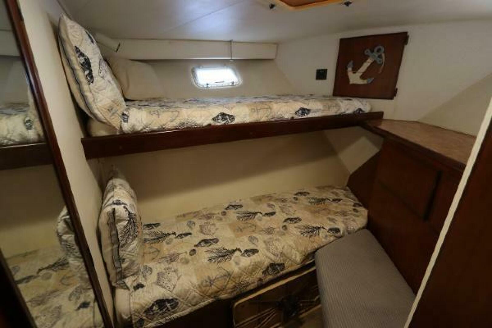 Slide: The Image of Hatteras Double Cabin 1990 - 5008185