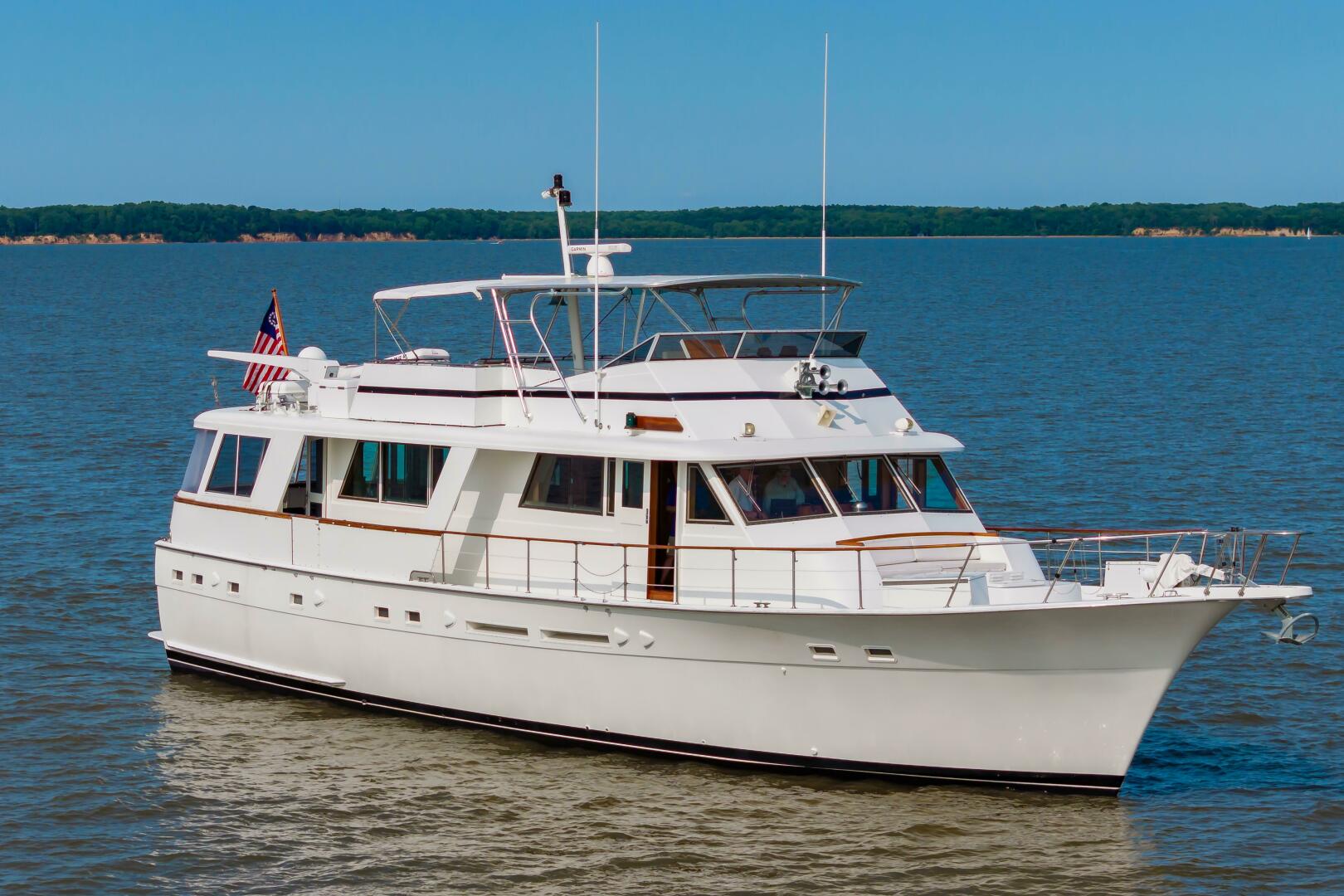 Slide: The Image of 1980 Hatteras Extended Deck Power 9832157 981829261 0 090620250703 98 - 5375849