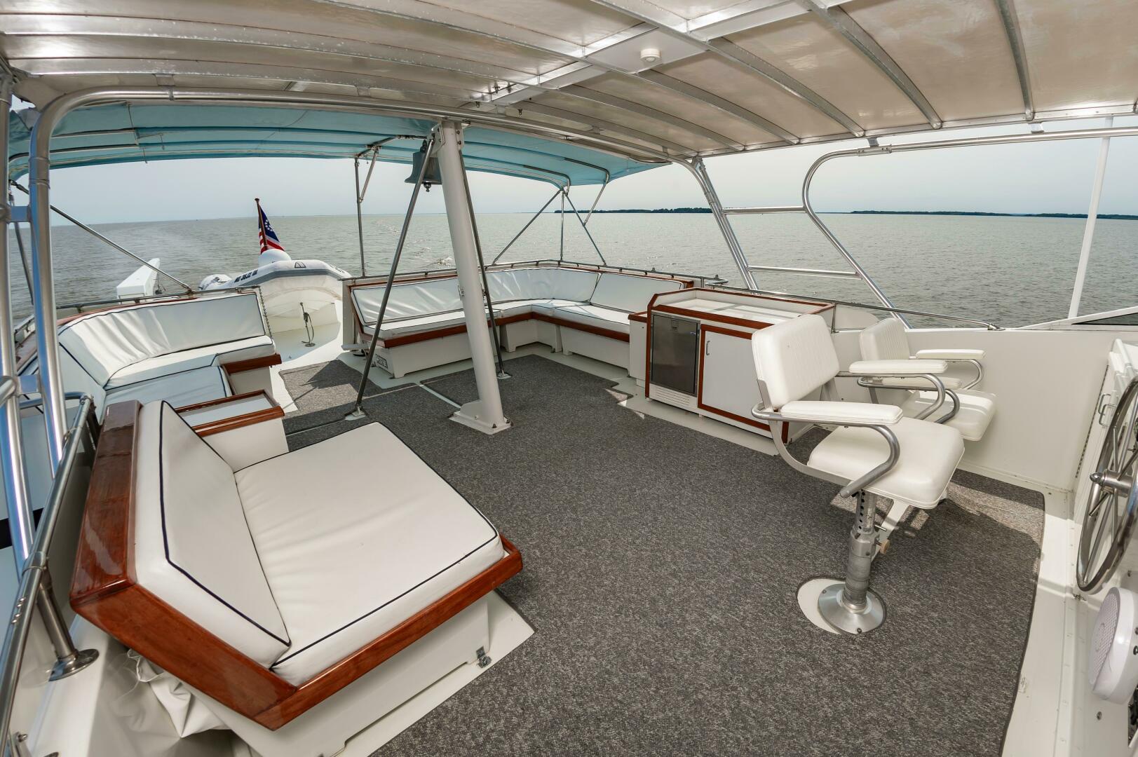 Slide: The Image of 1980 Hatteras Extended Deck Power 9832157 981829188 0 090620250655 33 - 5375816