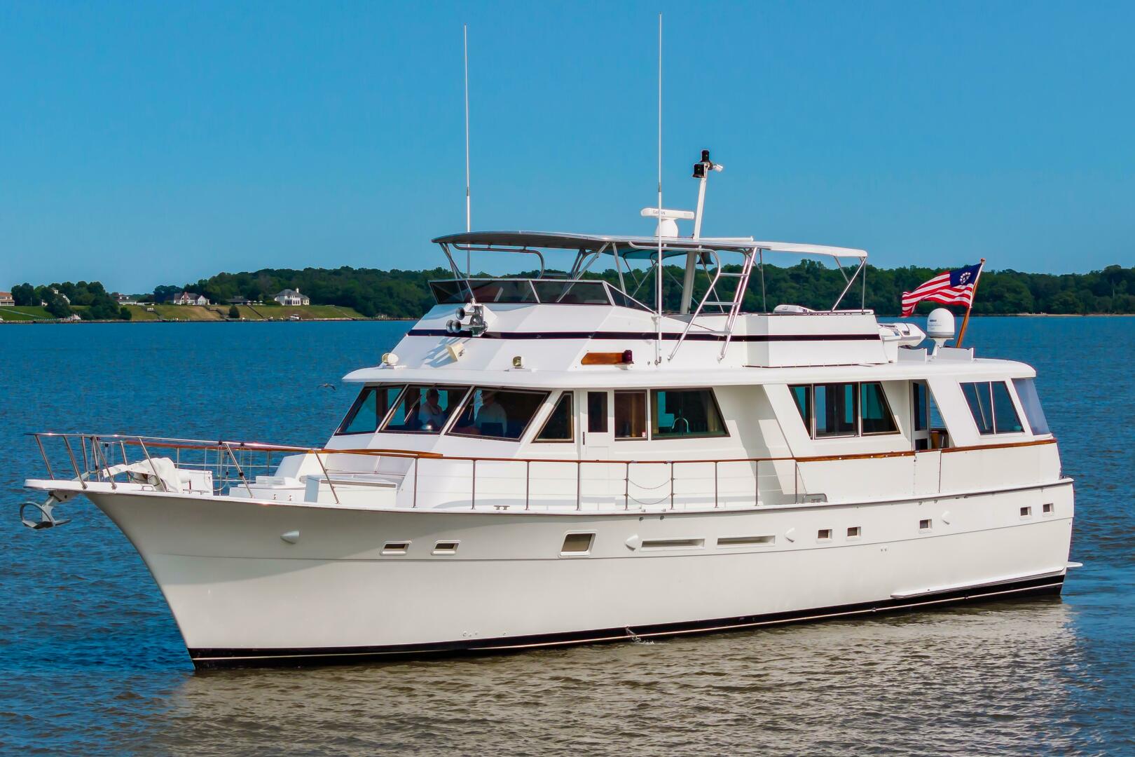 Slide: The Image of 1980 Hatteras Extended Deck Power 9832157 981829151 0 090620250651 3 - 5375845