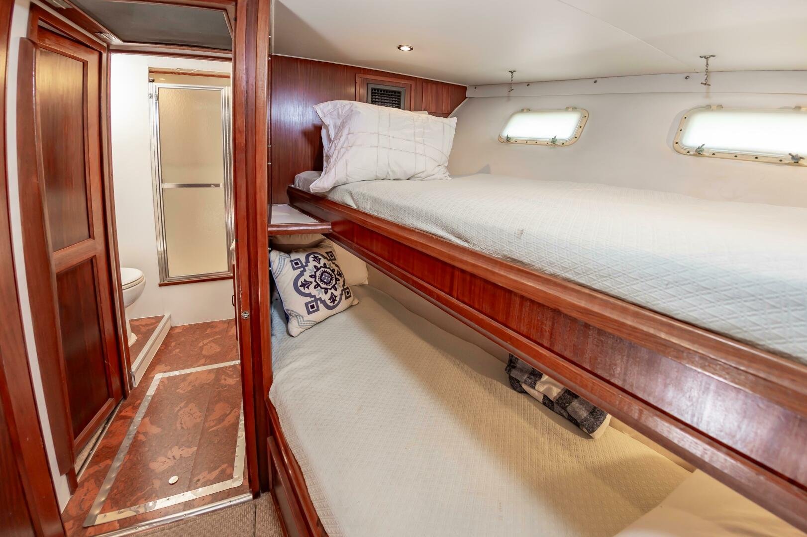 Slide: The Image of 1980 Hatteras Extended Deck Power 9832157 981829237 0 090620250700 74 - 5375780