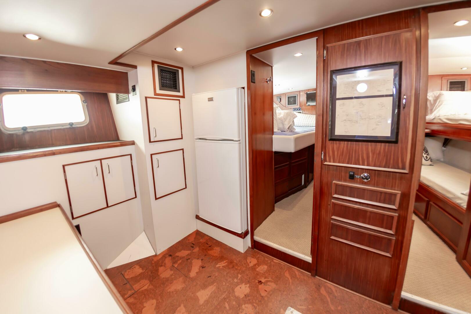 Slide: The Image of 1980 Hatteras Extended Deck Power 9832157 981829231 0 090620250659 68 (2) - 5375784