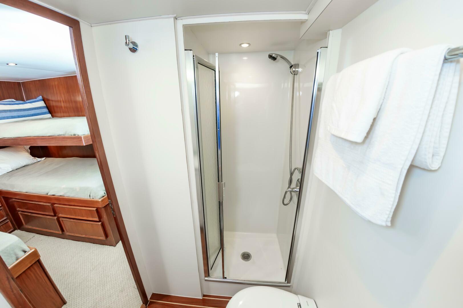 Slide: The Image of 1980 Hatteras Extended Deck Power 9832157 981829224 0 090620250658 61 - 5375793