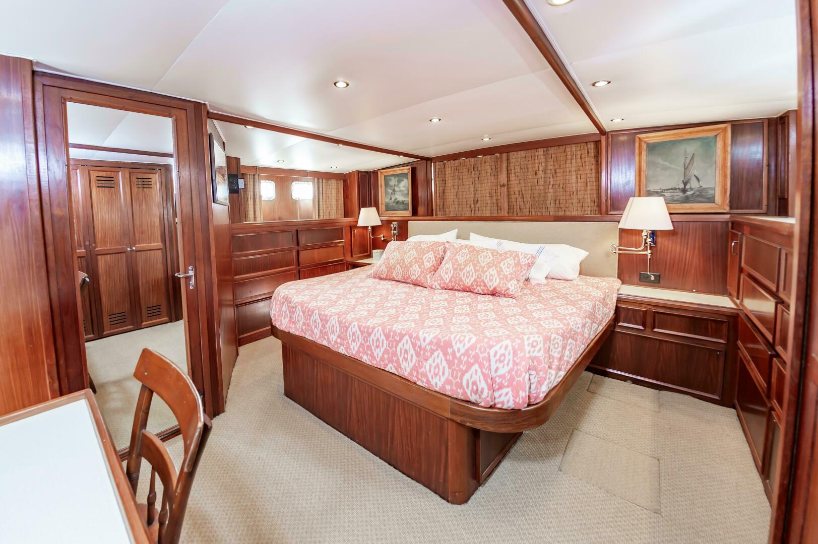 Slide: The Image of 1980 Hatteras Extended Deck Power 9832157 981829205 0 090620250656 42 - 5375807