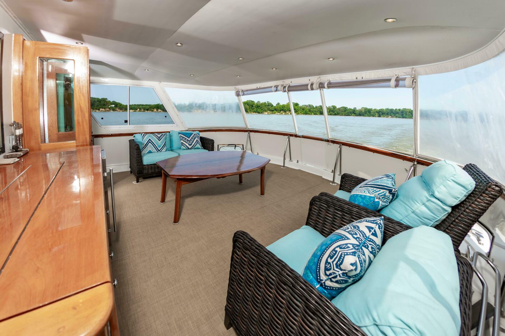 Slide: The Image of 1980 Hatteras Extended Deck Power 9832157 981829173 0 090620250654 25 - 5375823
