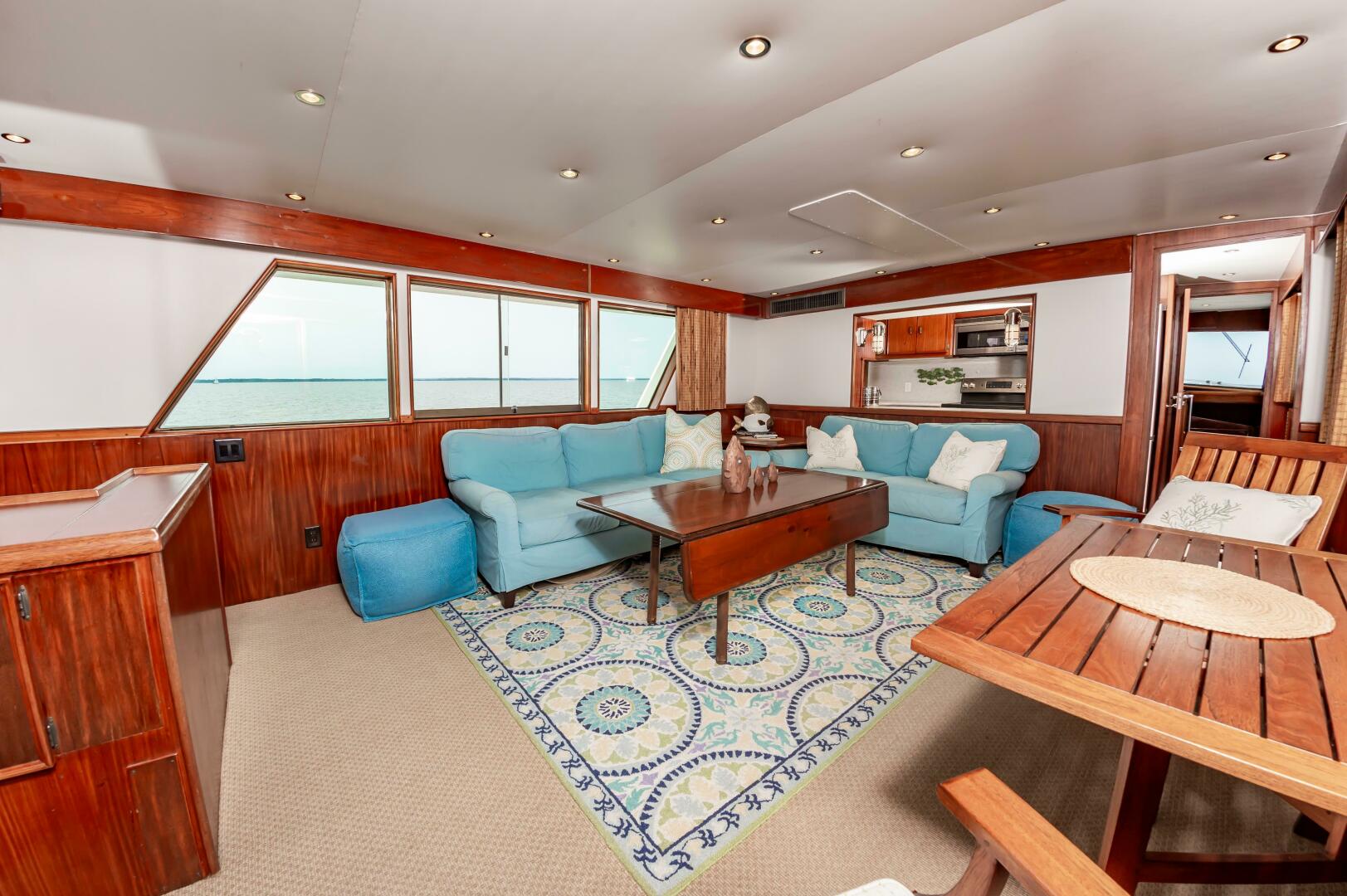 Slide: The Image of 1980 Hatteras Extended Deck Power 9832157 981829170 0 090620250654 22 - 5375826