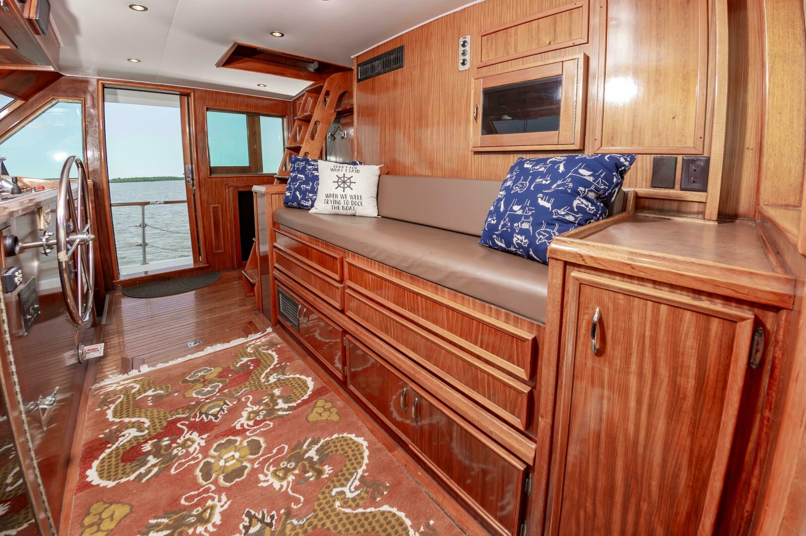 Slide: The Image of 1980 Hatteras Extended Deck Power 9832157 981829161 0 090620250653 13 - 5375836