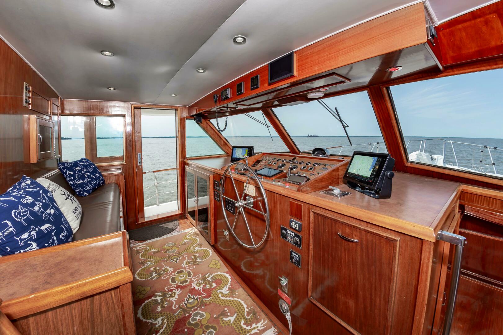Slide: The Image of 1980 Hatteras Extended Deck Power 9832157 981829158 0 090620250652 10 - 5375838