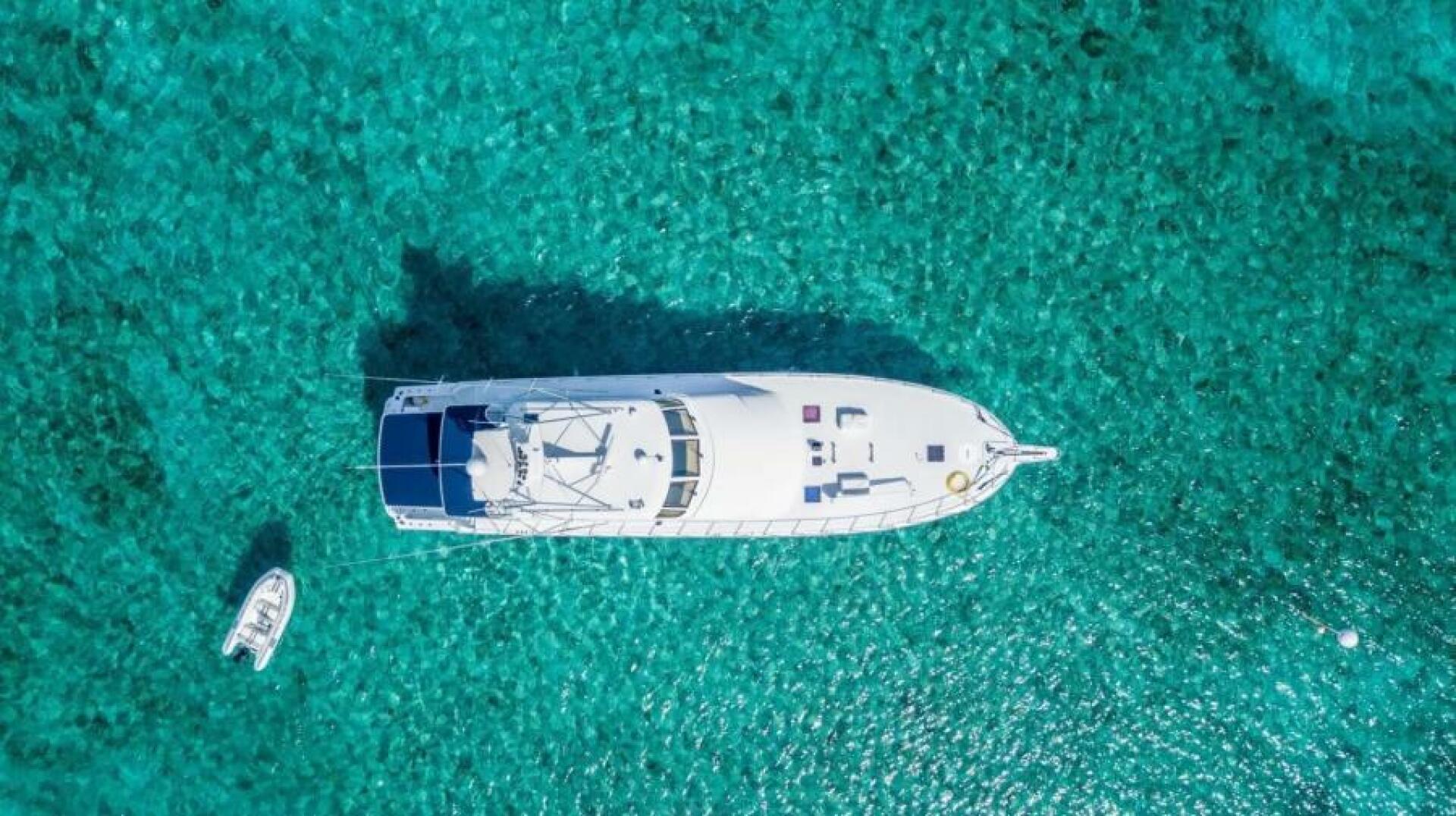 Slide: The Image of Hatteras Flybridge 2000 - 4088794