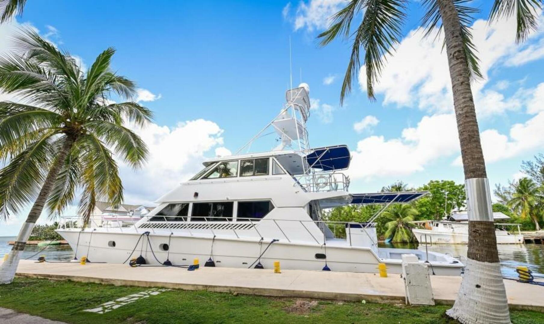 Slide: The Image of Hatteras Flybridge 2000 - 4088796