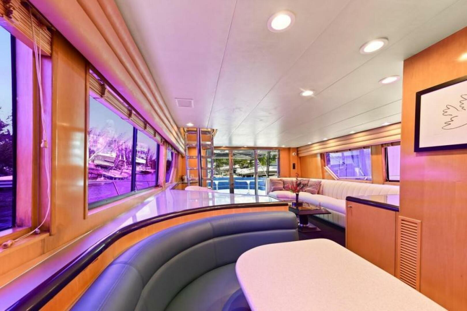 Slide: The Image of Hatteras Flybridge 2000 - 4088804