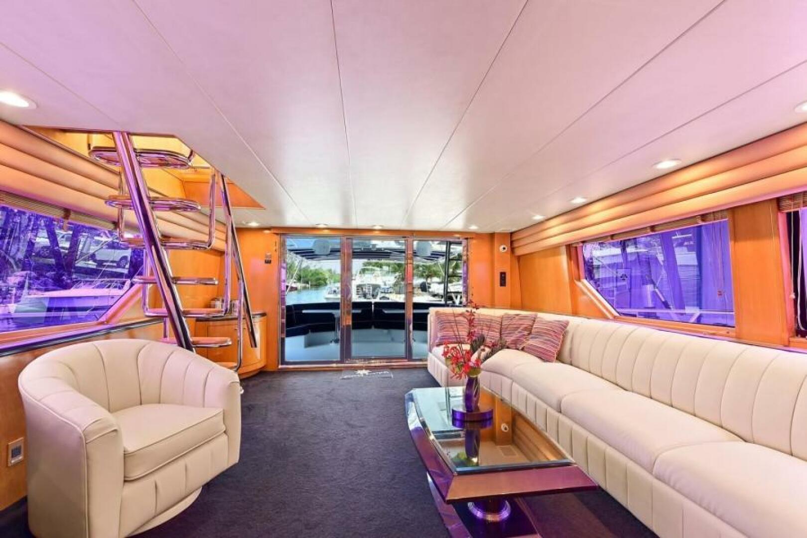 Slide: The Image of Hatteras Flybridge 2000 - 4088805