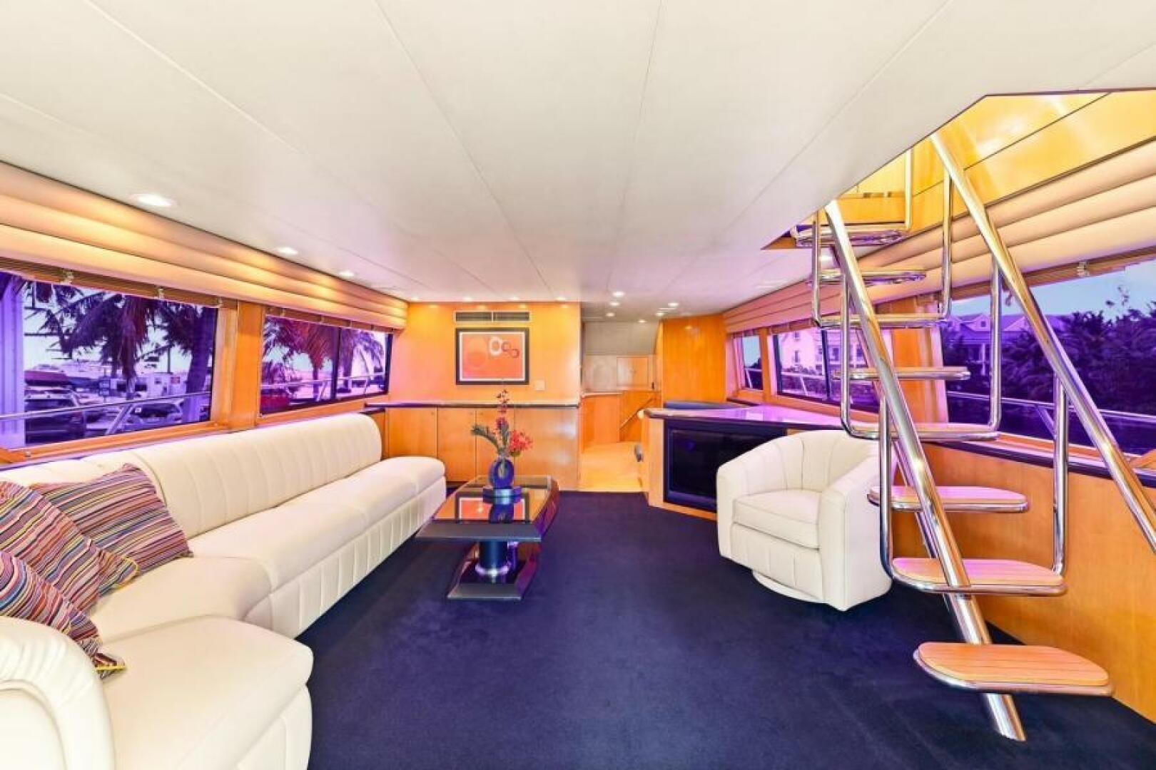 Slide: The Image of Hatteras Flybridge 2000 - 4088806