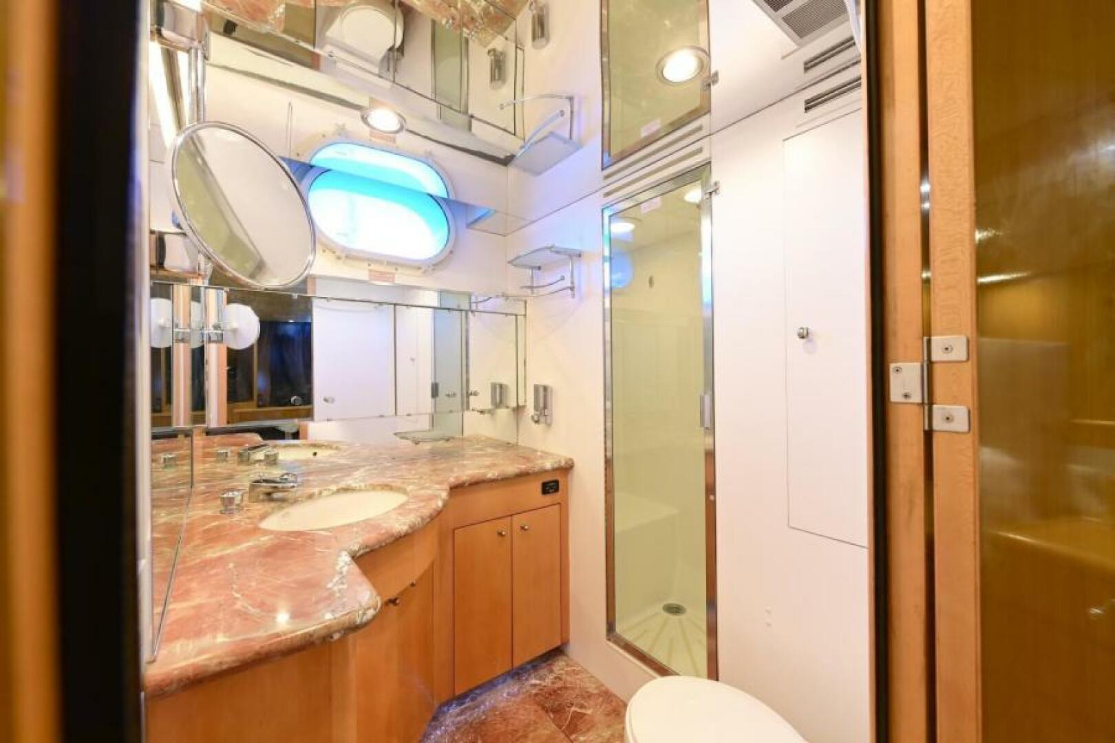 Slide: The Image of Hatteras Flybridge 2000 - 4088814
