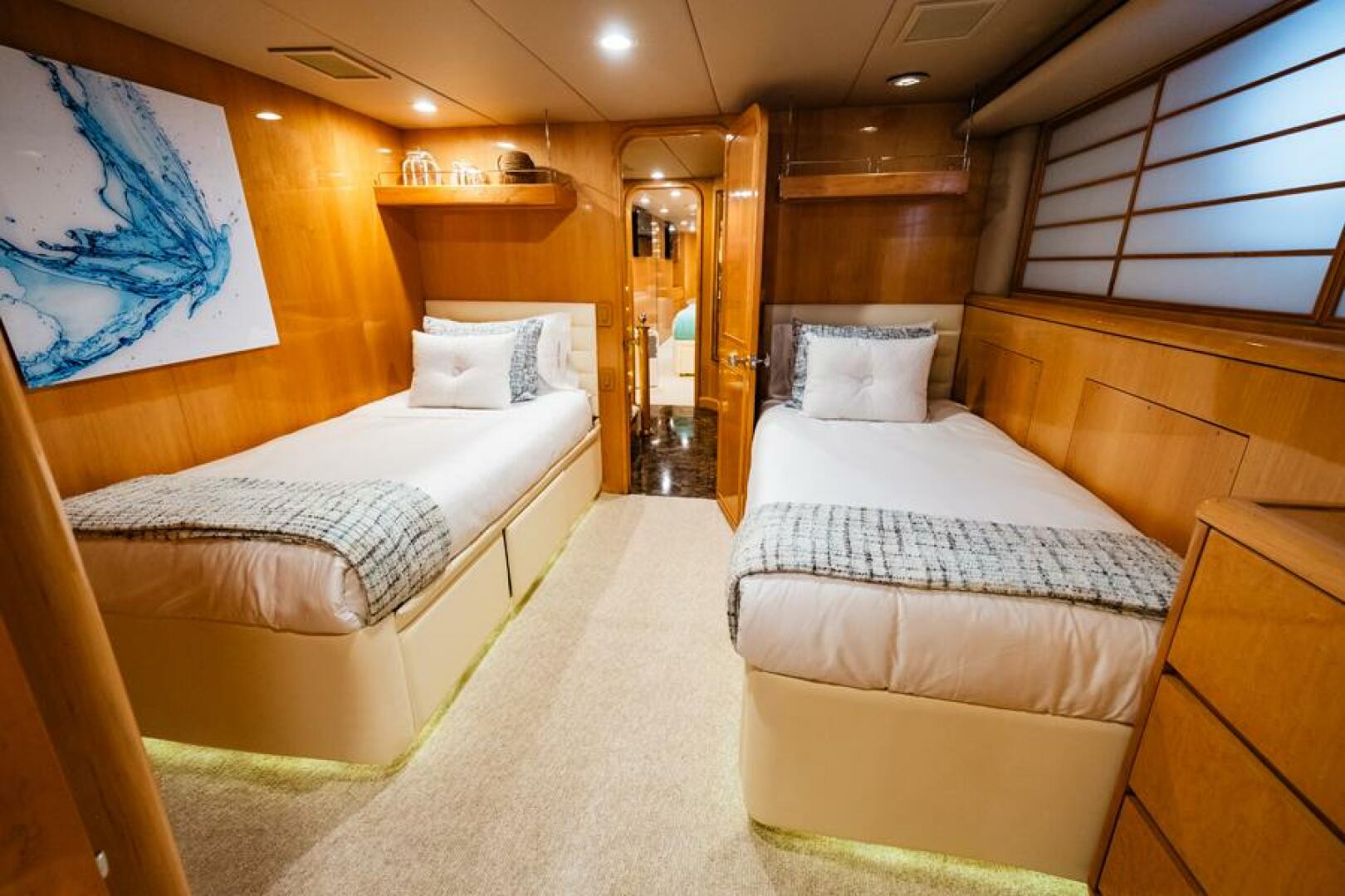 Slide: The Image of Port Fwd Cabin - 4879824