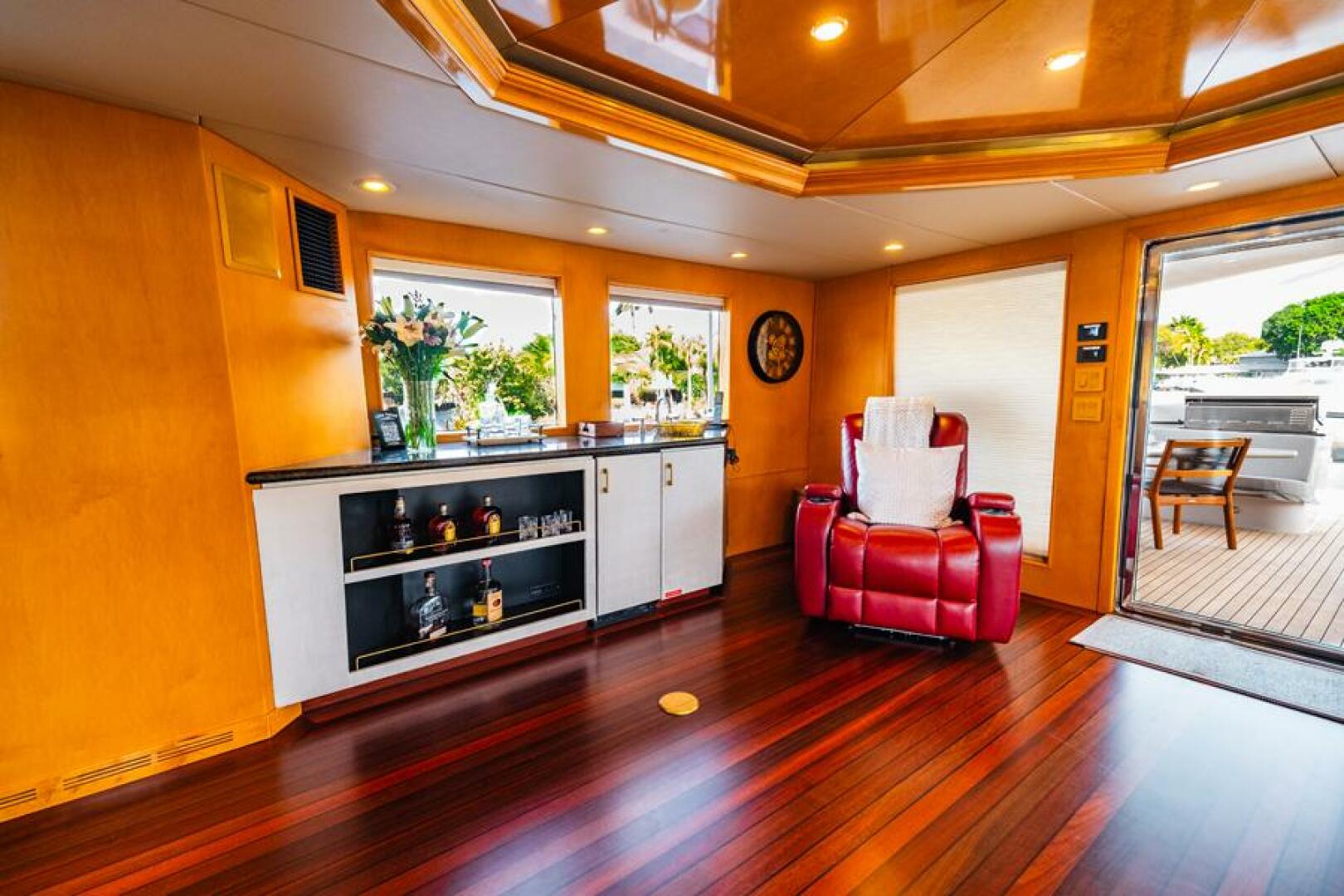 Slide: The Image of Skylounge Bar - 4879831