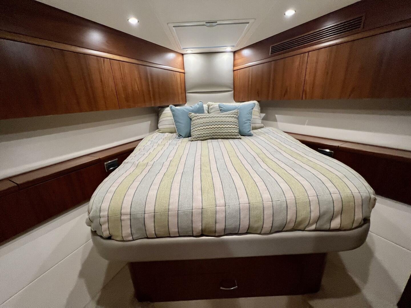 Slide: The Image of Hatteras 59 Change Order- VIP Stateroom 2021 Hatteras GT59 Convertible-Change Order - 3947357