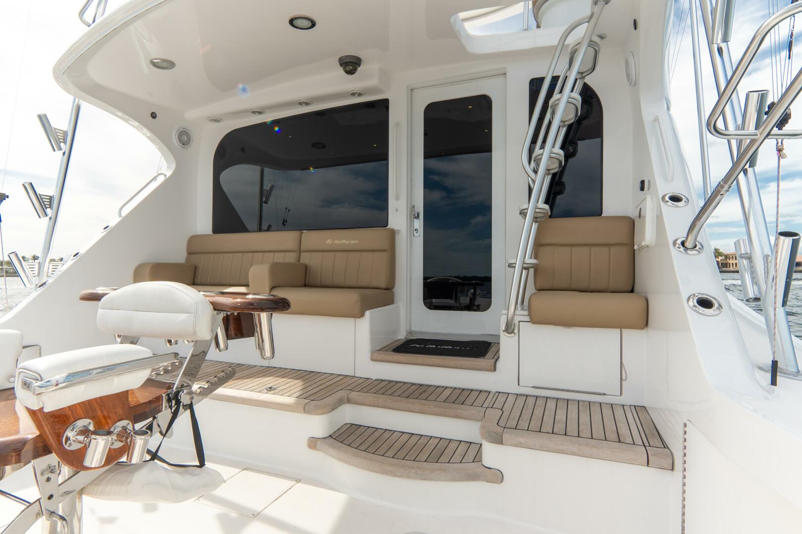Slide: The Image of Aft Deck - 4182798