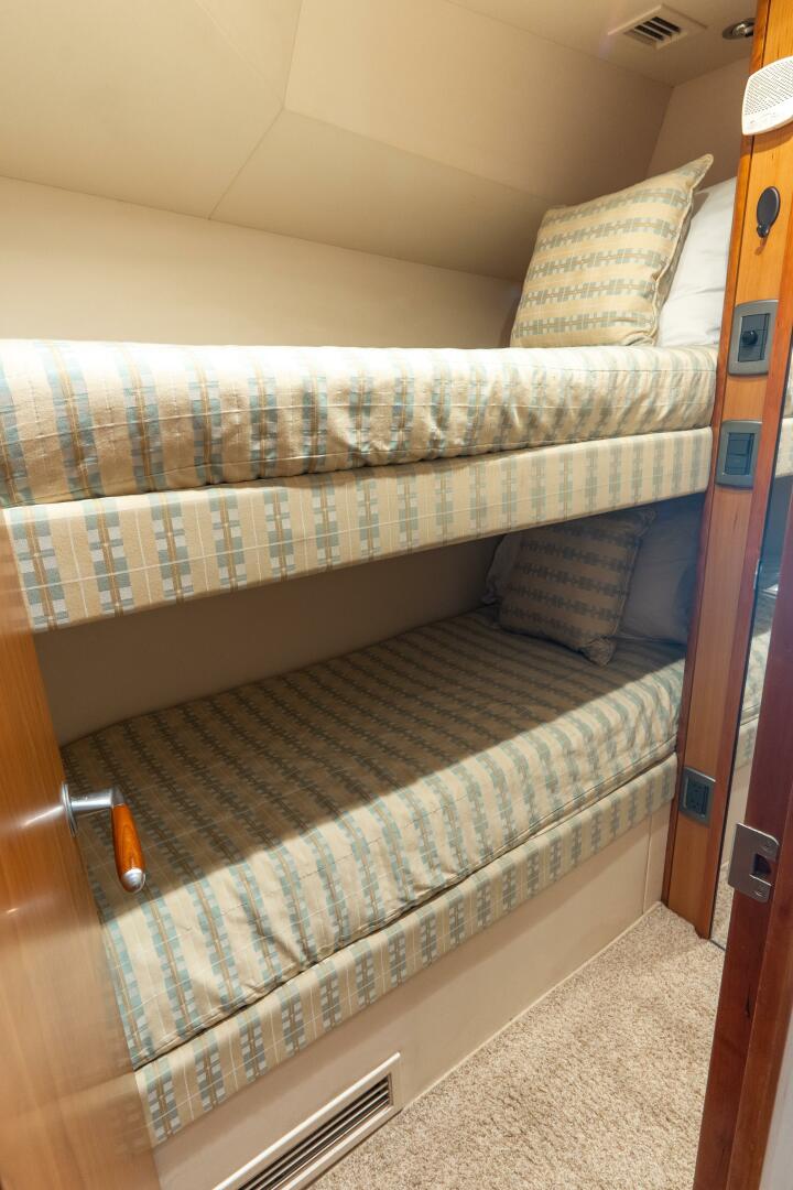 Slide: The Image of Cabin - 4182646