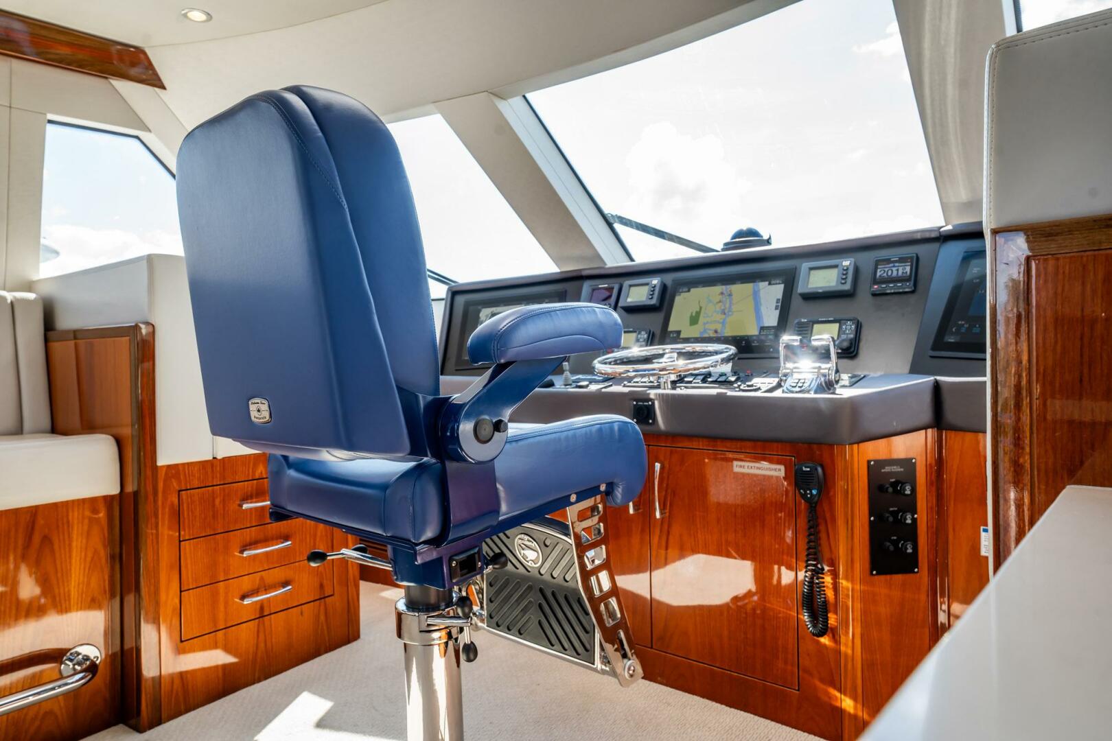 Slide: The Image of Hatteras GT63 2018 - 5021207