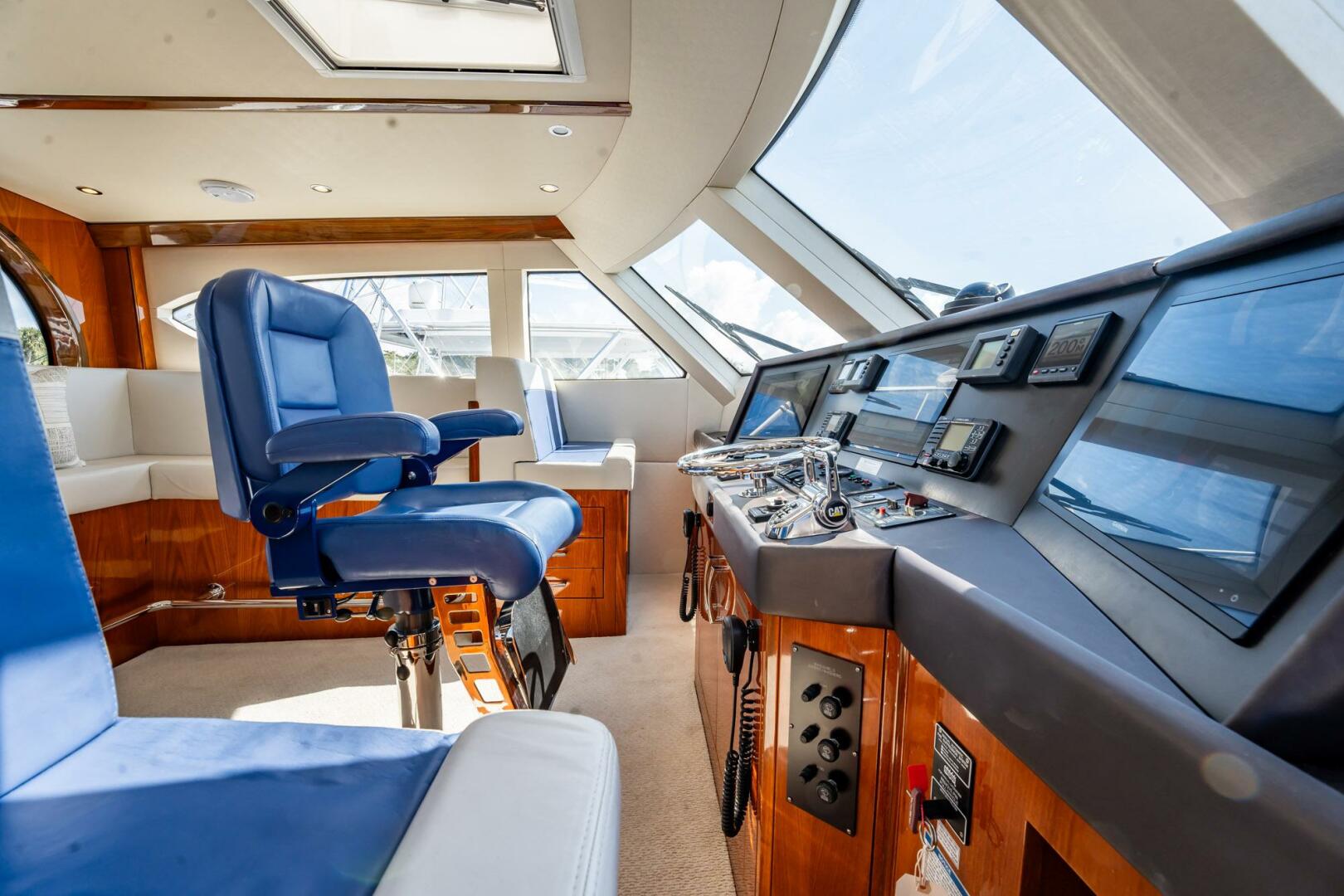 Slide: The Image of Hatteras GT63 2018 - 5021208